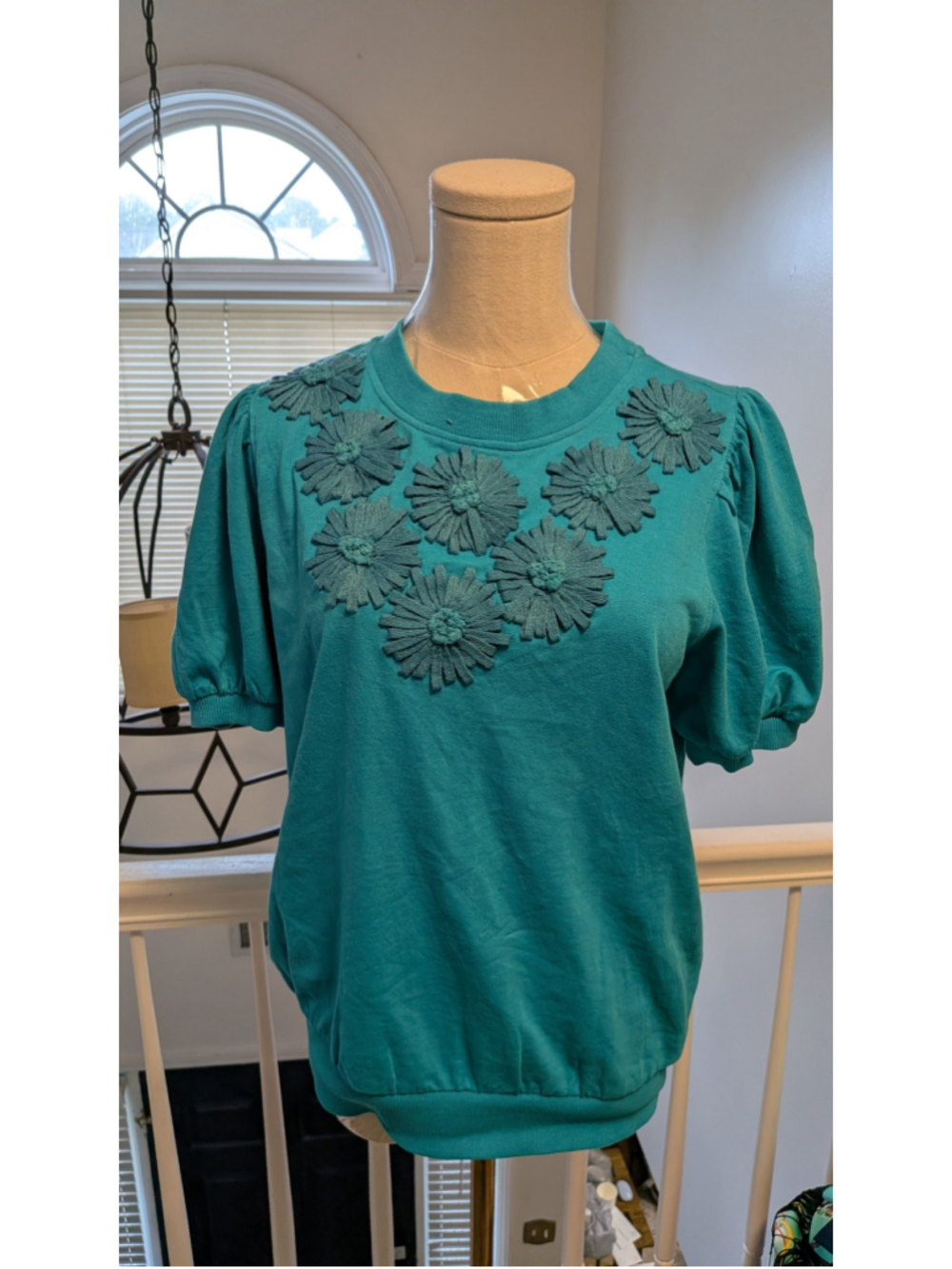 Crown & Ivy Teal Floral Applique Puff Sleeve Cotton Top NWT Large